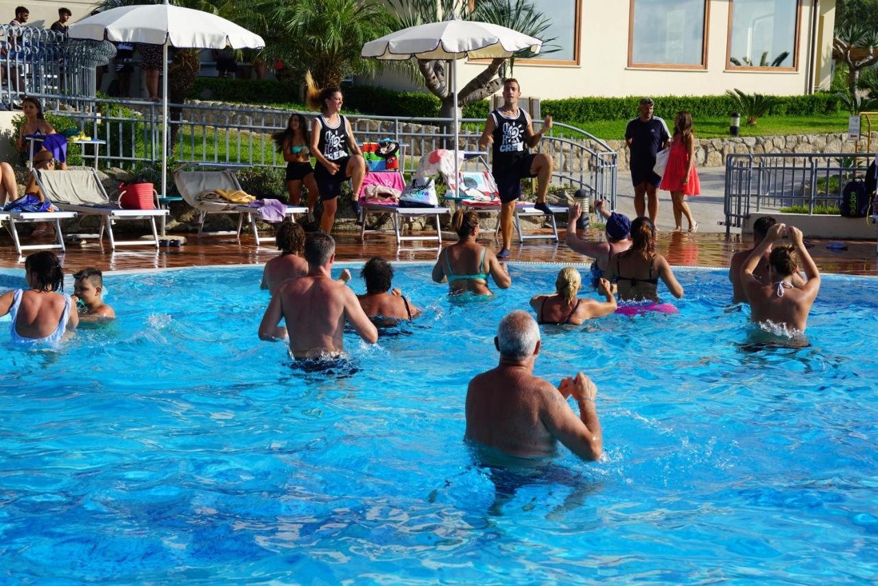Hotel Scoglio Del Leone Zambrone Exteriér fotografie