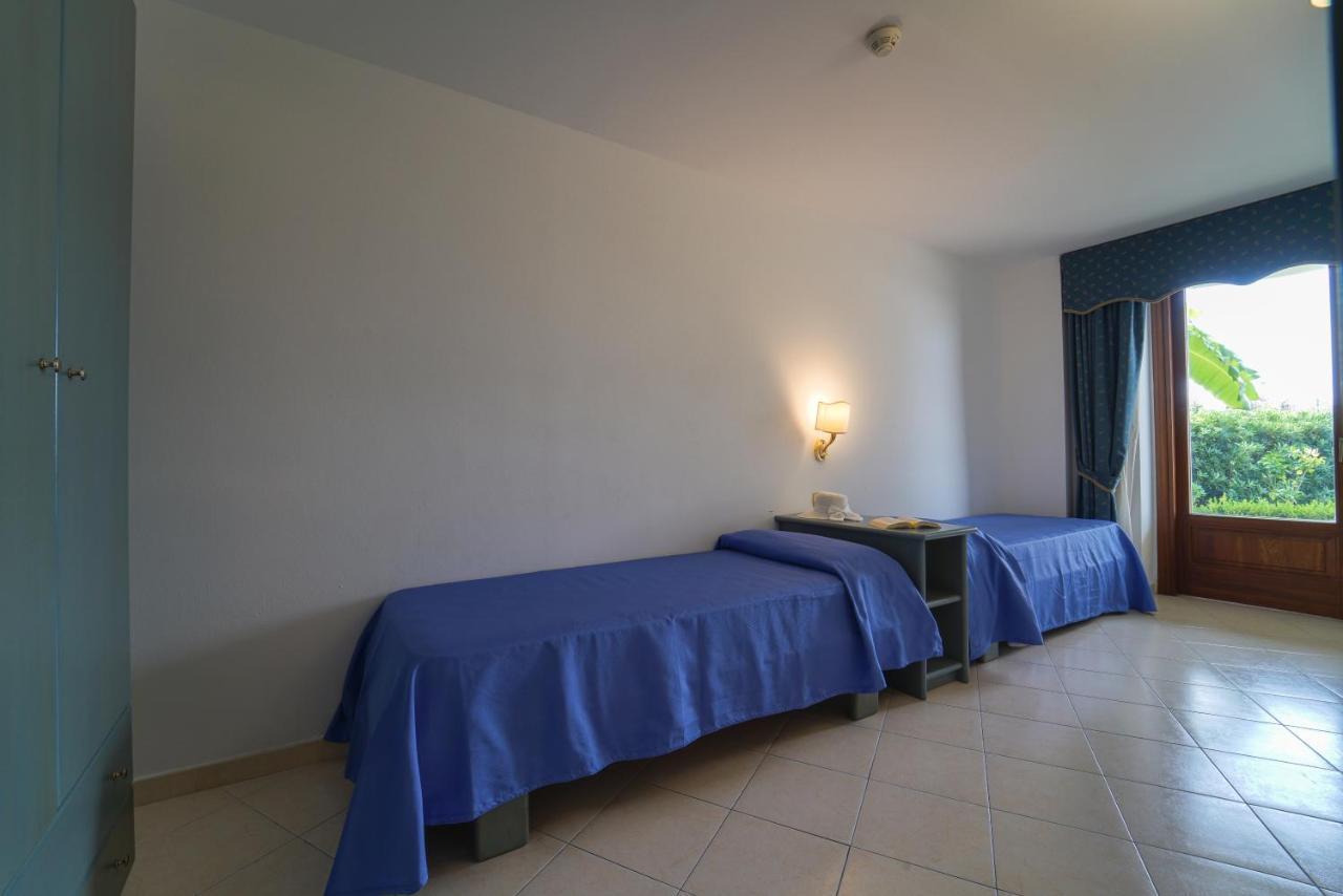 Hotel Scoglio Del Leone Zambrone Exteriér fotografie