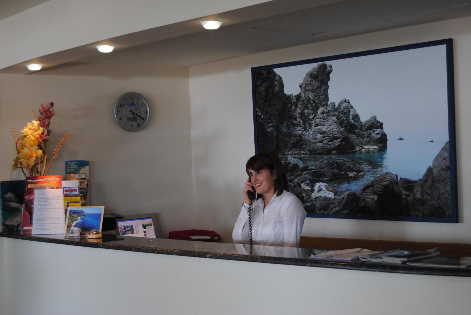 Hotel Scoglio Del Leone Zambrone Exteriér fotografie