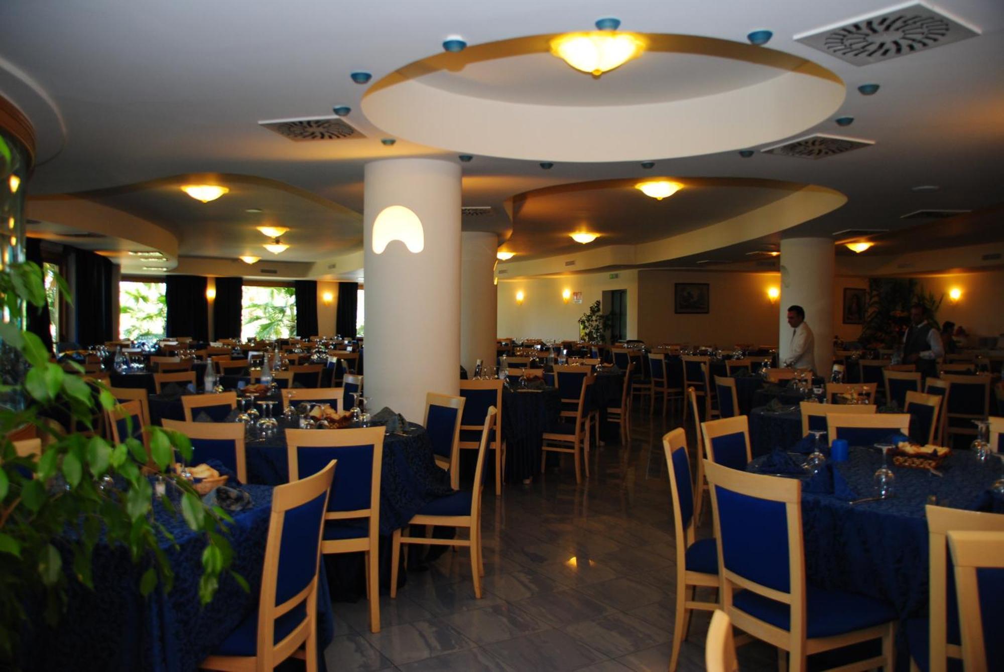 Hotel Scoglio Del Leone Zambrone Exteriér fotografie