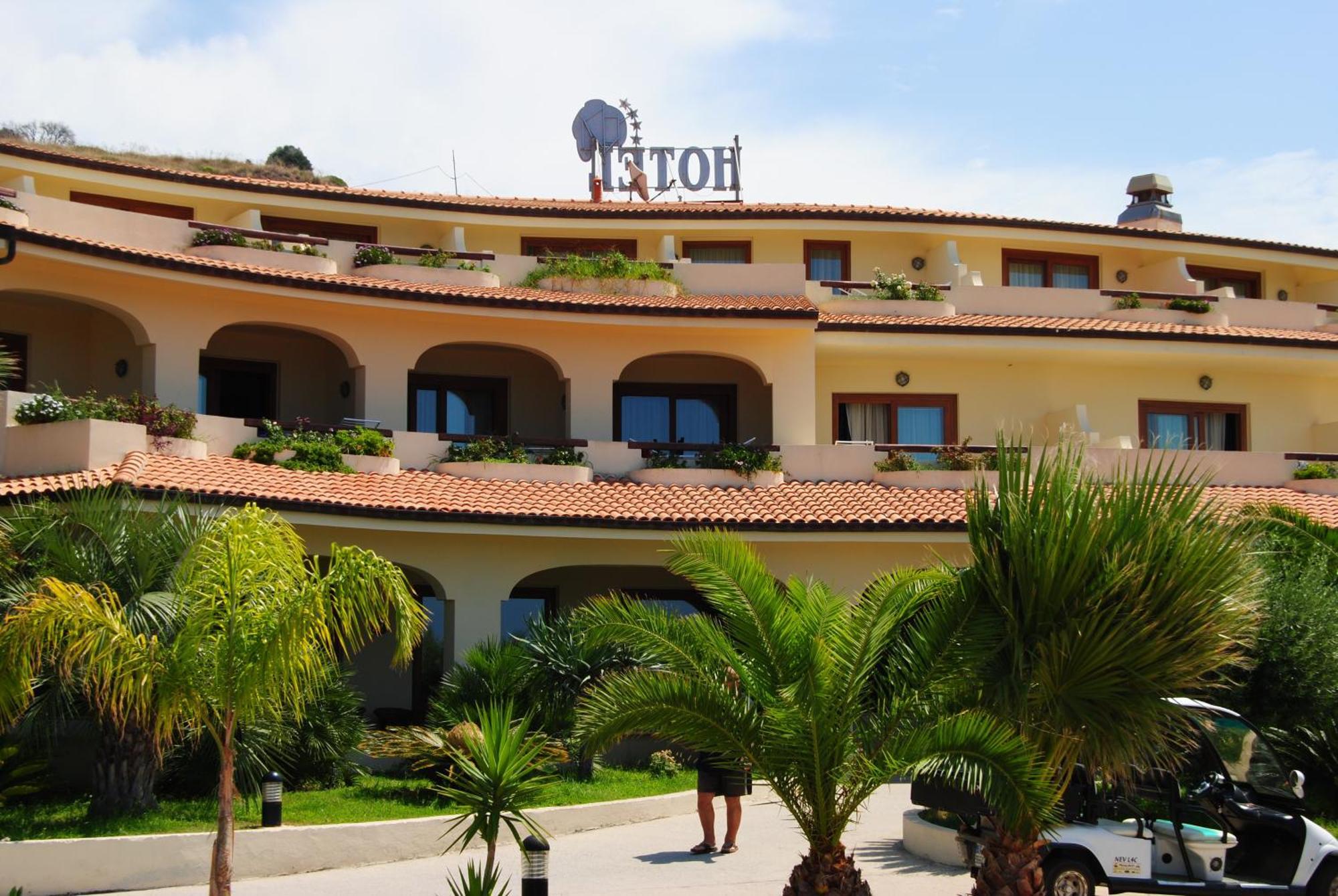 Hotel Scoglio Del Leone Zambrone Exteriér fotografie