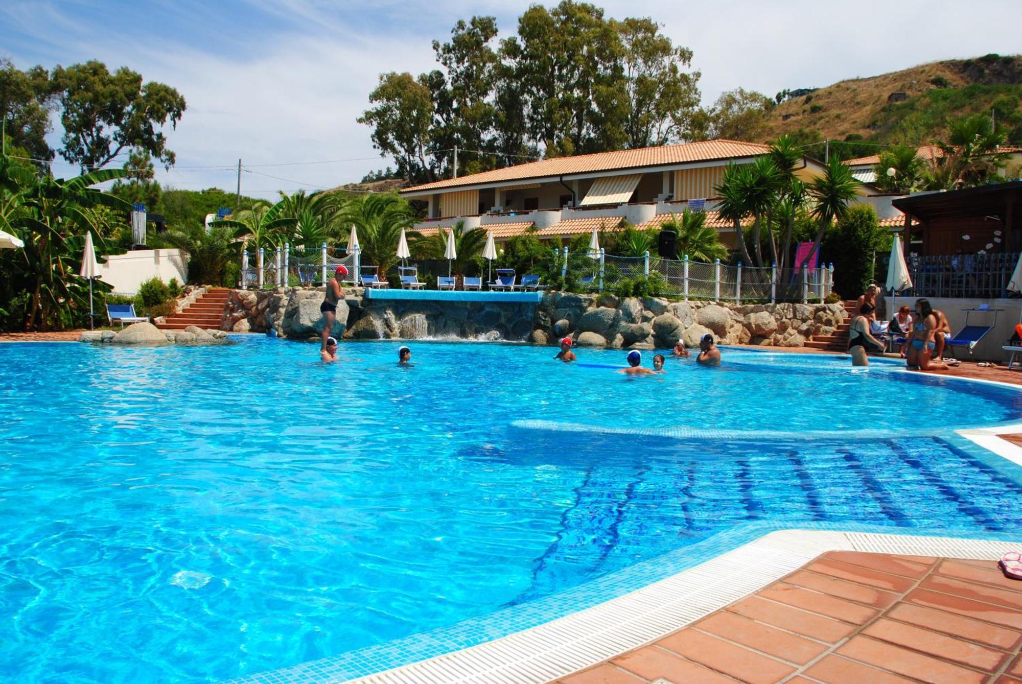 Hotel Scoglio Del Leone Zambrone Exteriér fotografie
