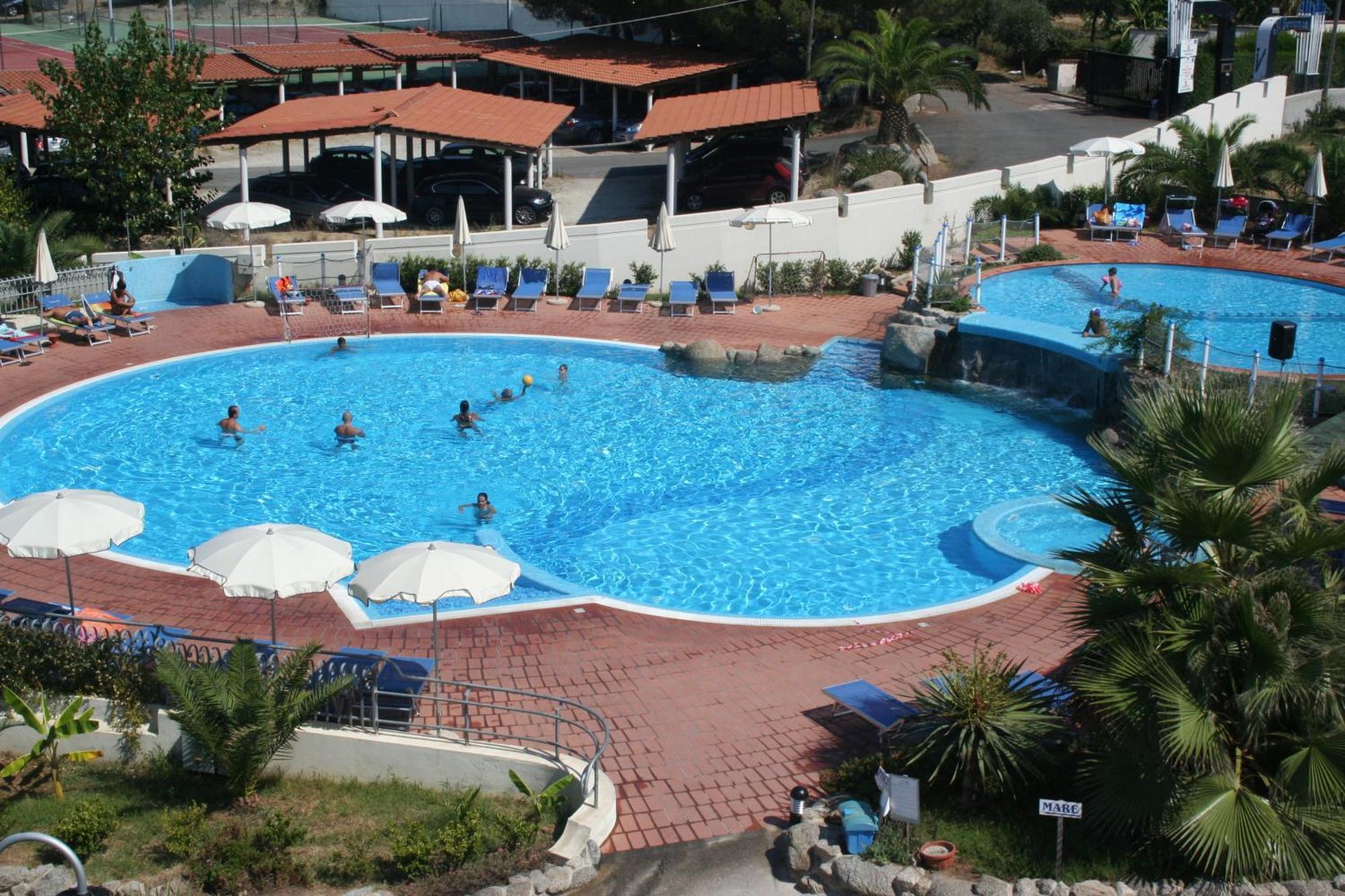 Hotel Scoglio Del Leone Zambrone Exteriér fotografie